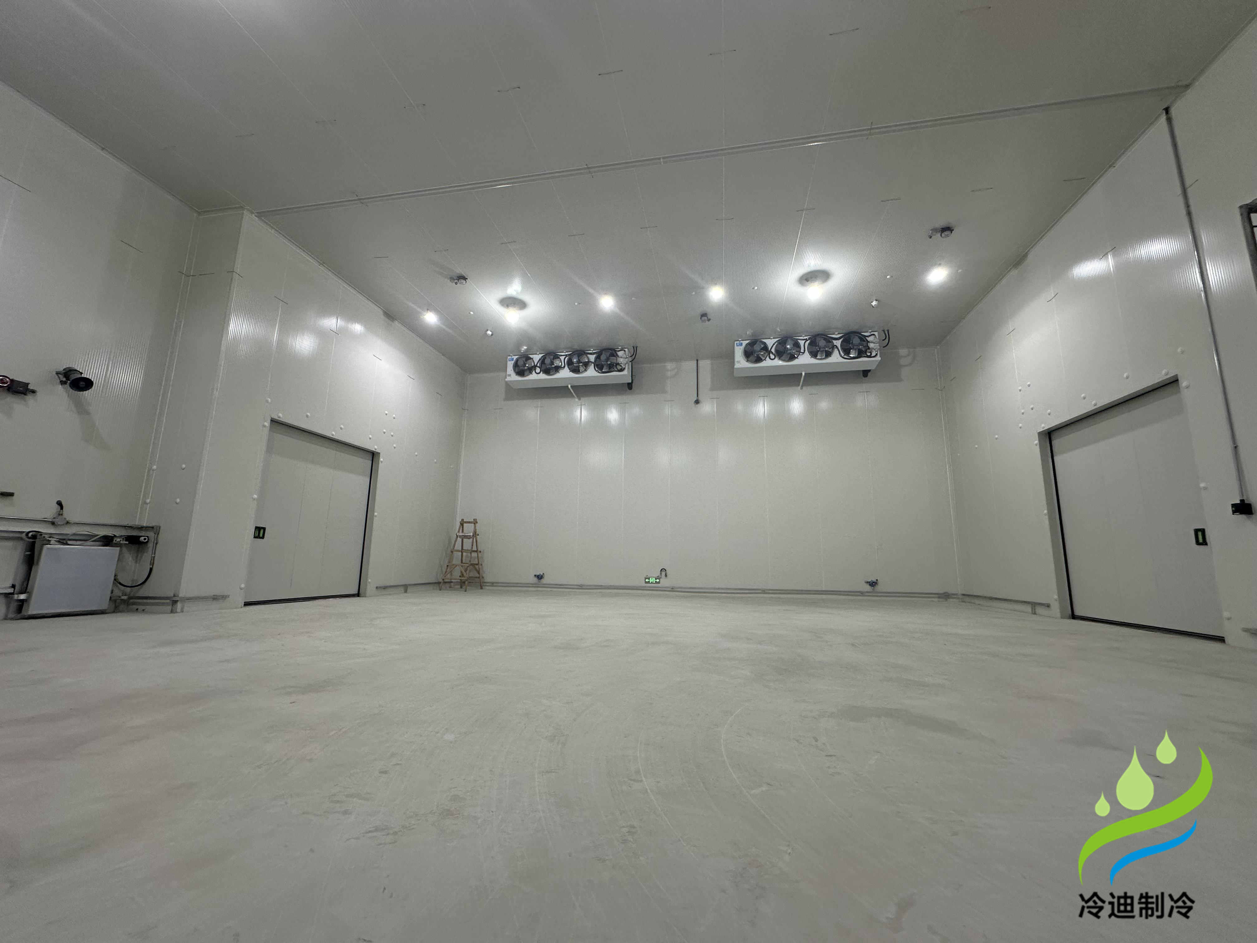 安裝一個(gè)異形非標(biāo)準(zhǔn)冷庫(kù)造價(jià)多少錢(qián)？